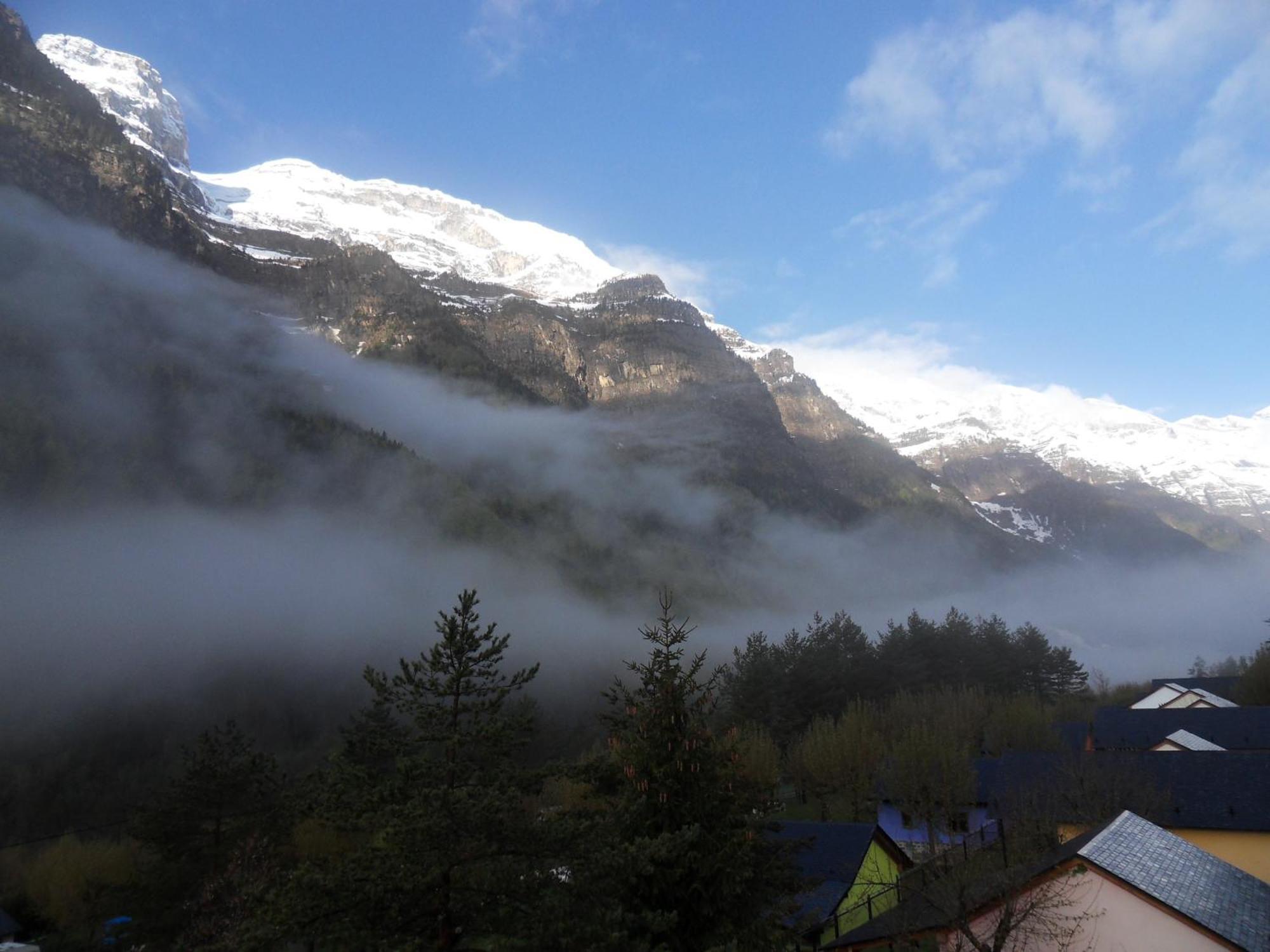 Camping Pineta Hotel Bielsa Kültér fotó